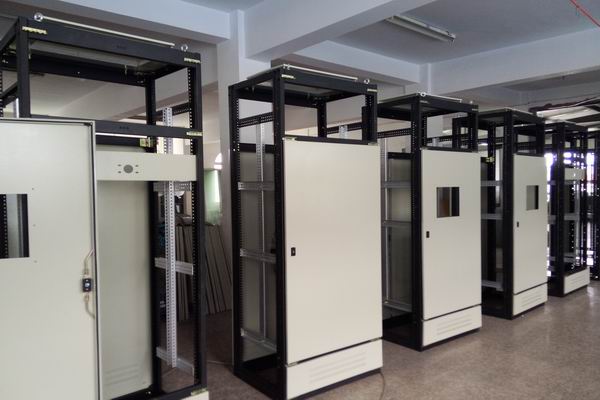 五原控制箱-3683谈谈控制箱的维护和保养事